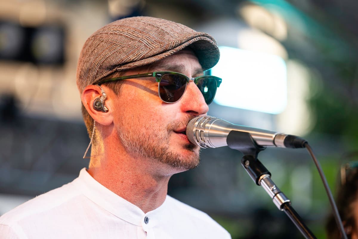 Gregor Bischops Gesang, Perc. „Klopfer“, Musik, Textschreiber